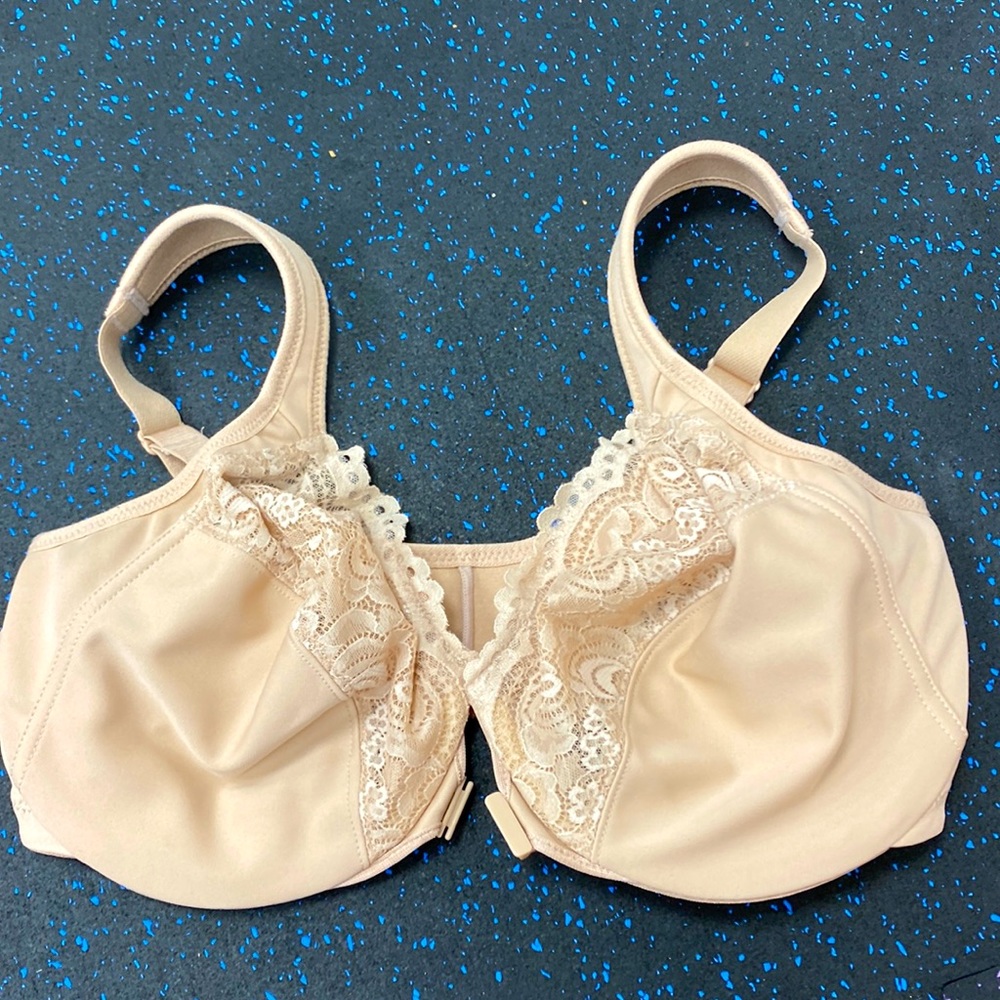 NWOT GLAMORISE Nude Bra size 36 DD